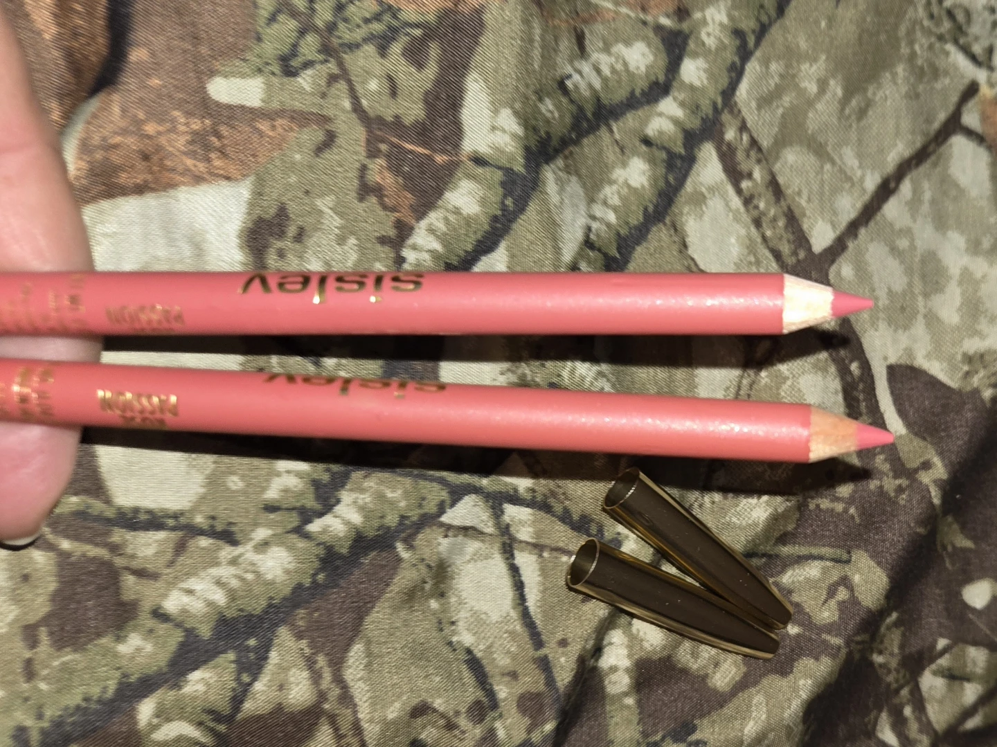 Sisley Paris Lipliner w/ Lip Brush in 4: Rose Passion, .04Oz. - photo 2