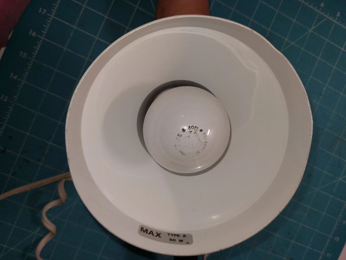 Clip-on adjustable work lamp