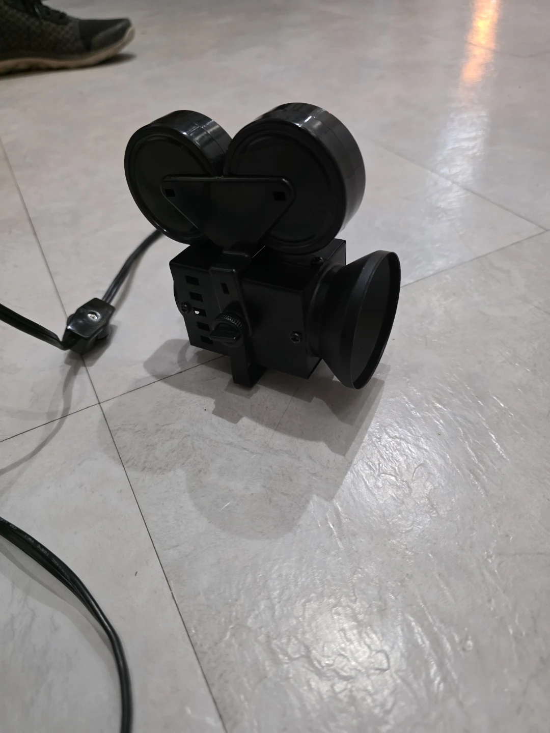 Vintage Film Camera Style Table Lamp
