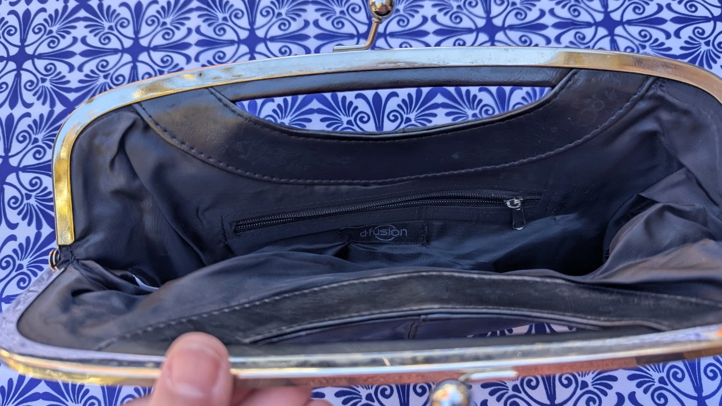 d.fusion Black Clutch Bag - photo 2