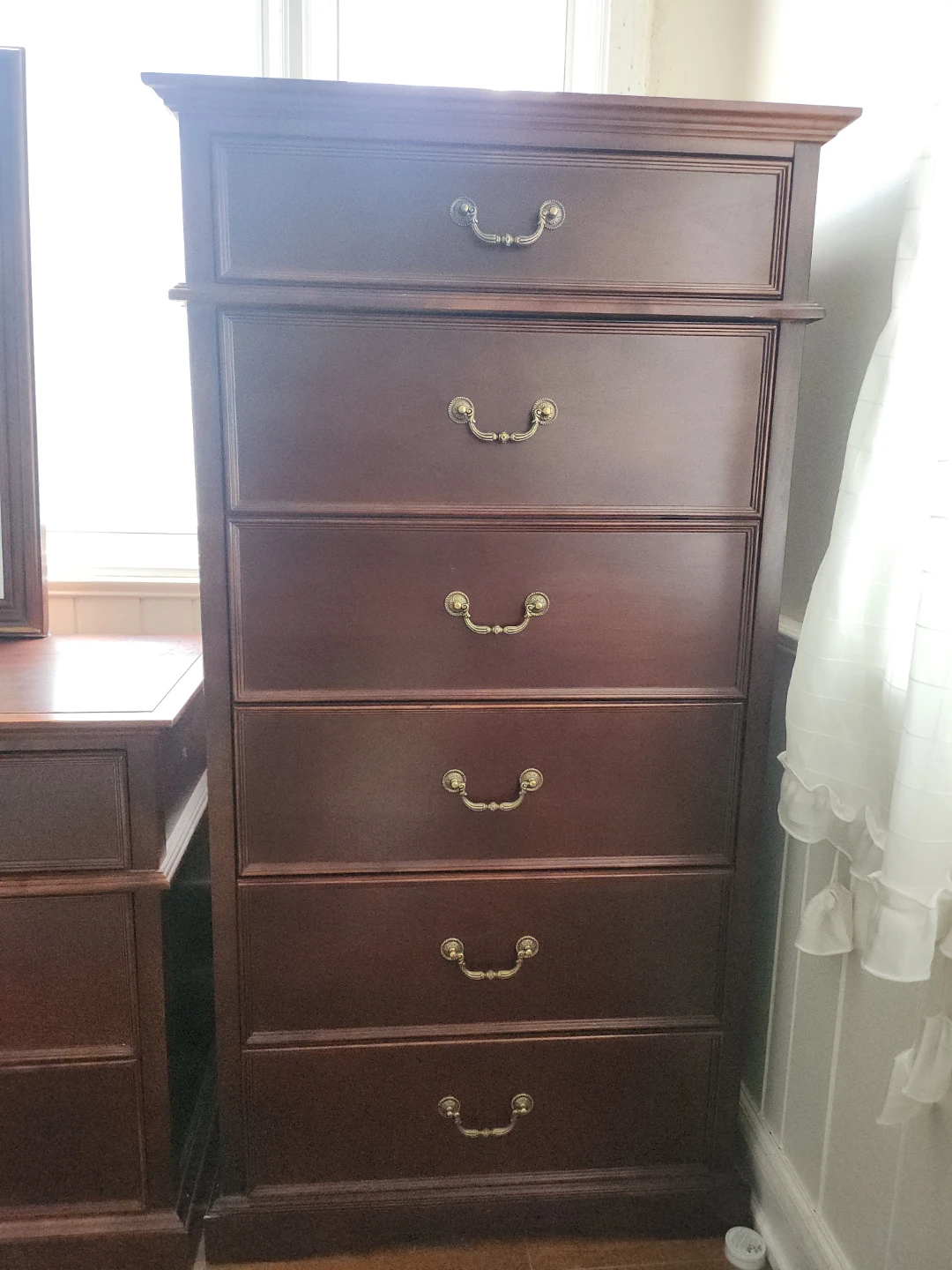Solid Dark Wood Dresser Set (Dresser with Mirror + Tall Chest) - photo 4