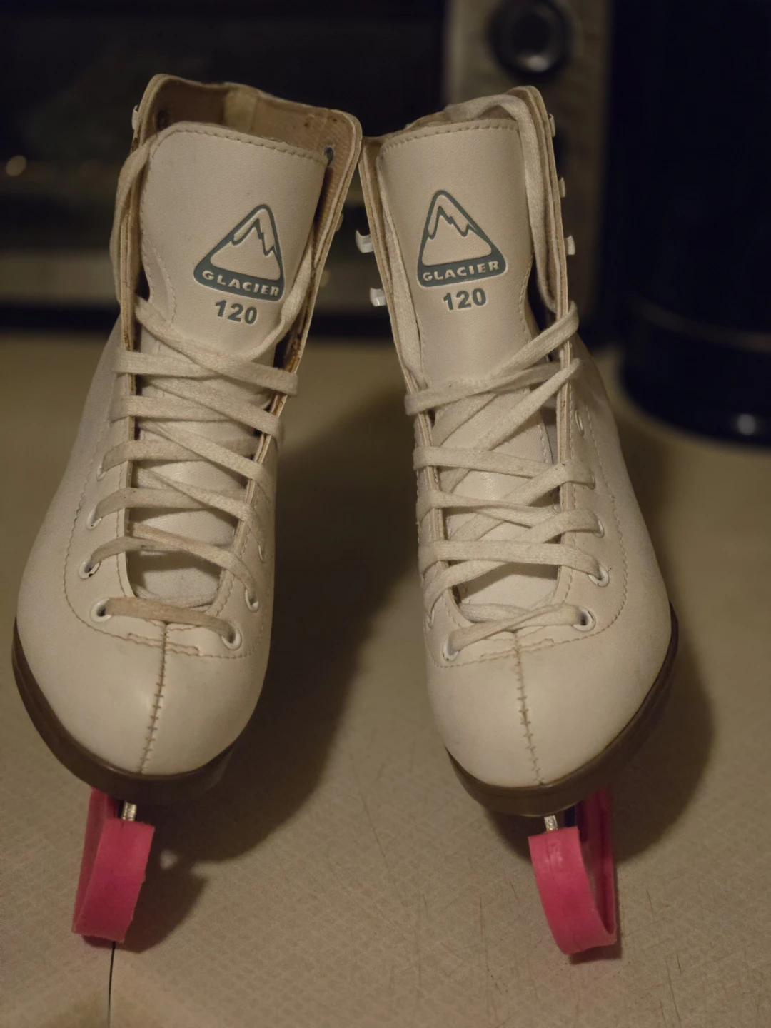 Glacier 120 Ice Skates