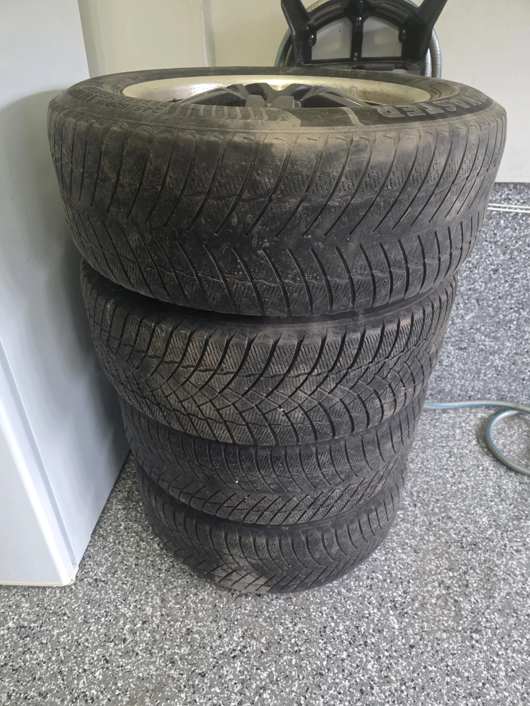 Motomaster Winter Edge II Tires 245/60R18 - photo 5