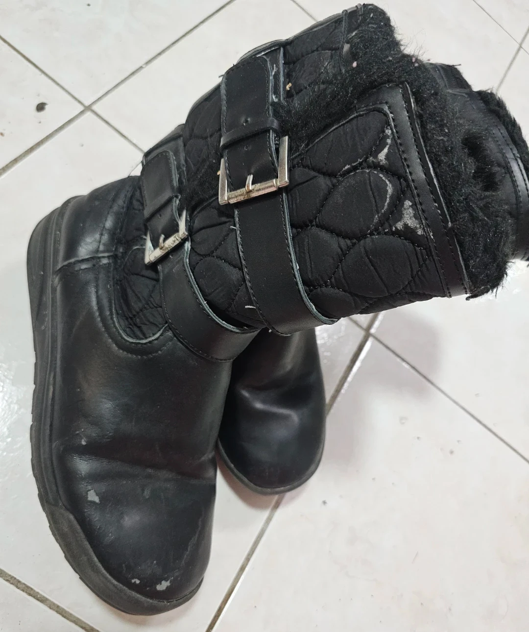 Black Quilted Winter Boots