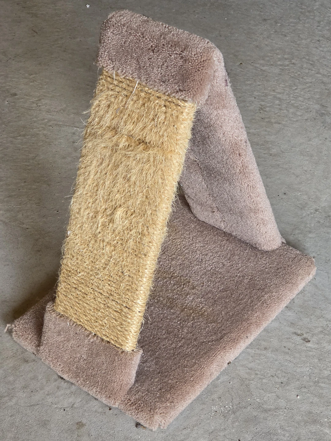 A-Frame Cat Scratching Post