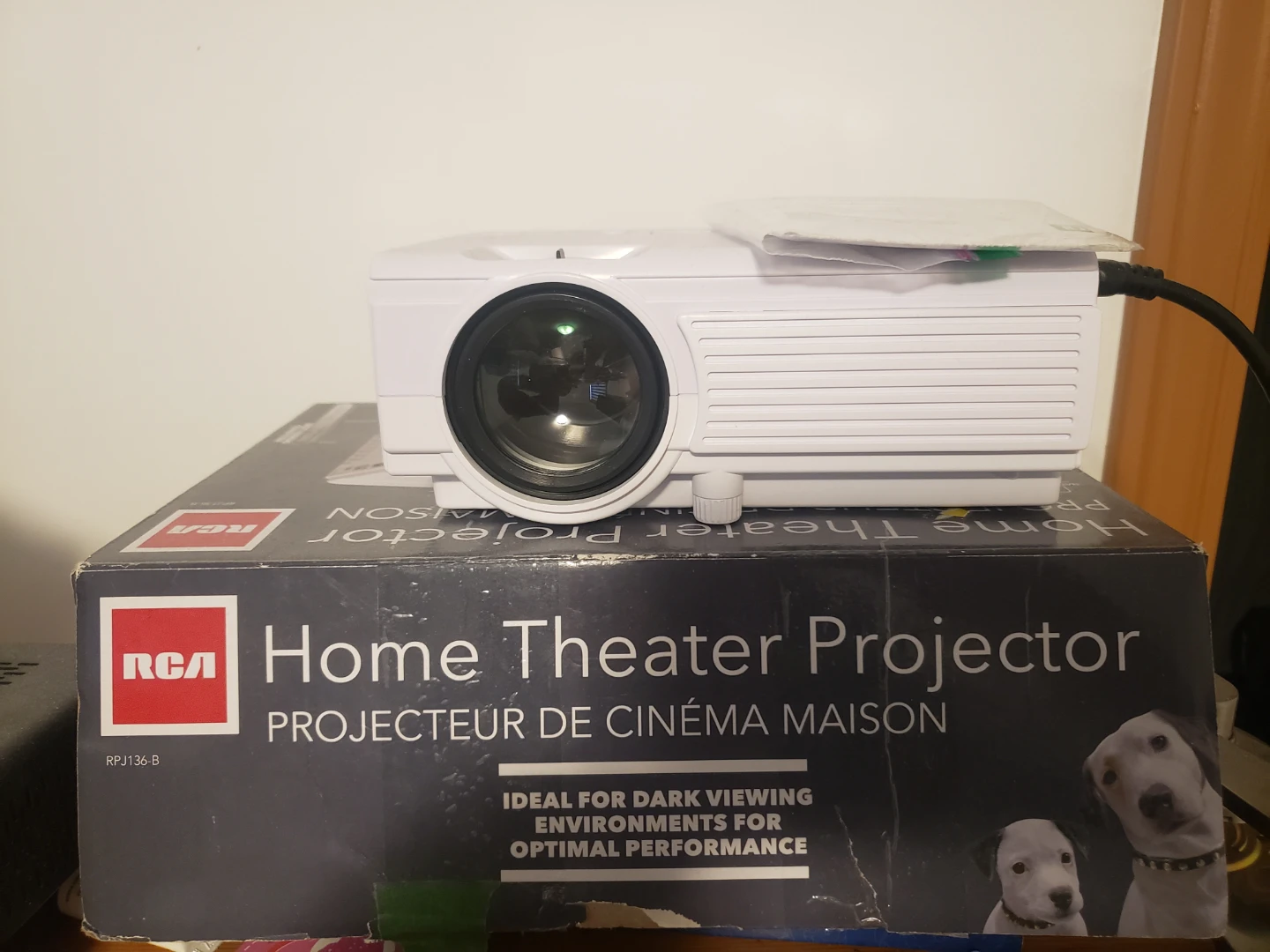 RCA Home Theater Projector RPJ136-B