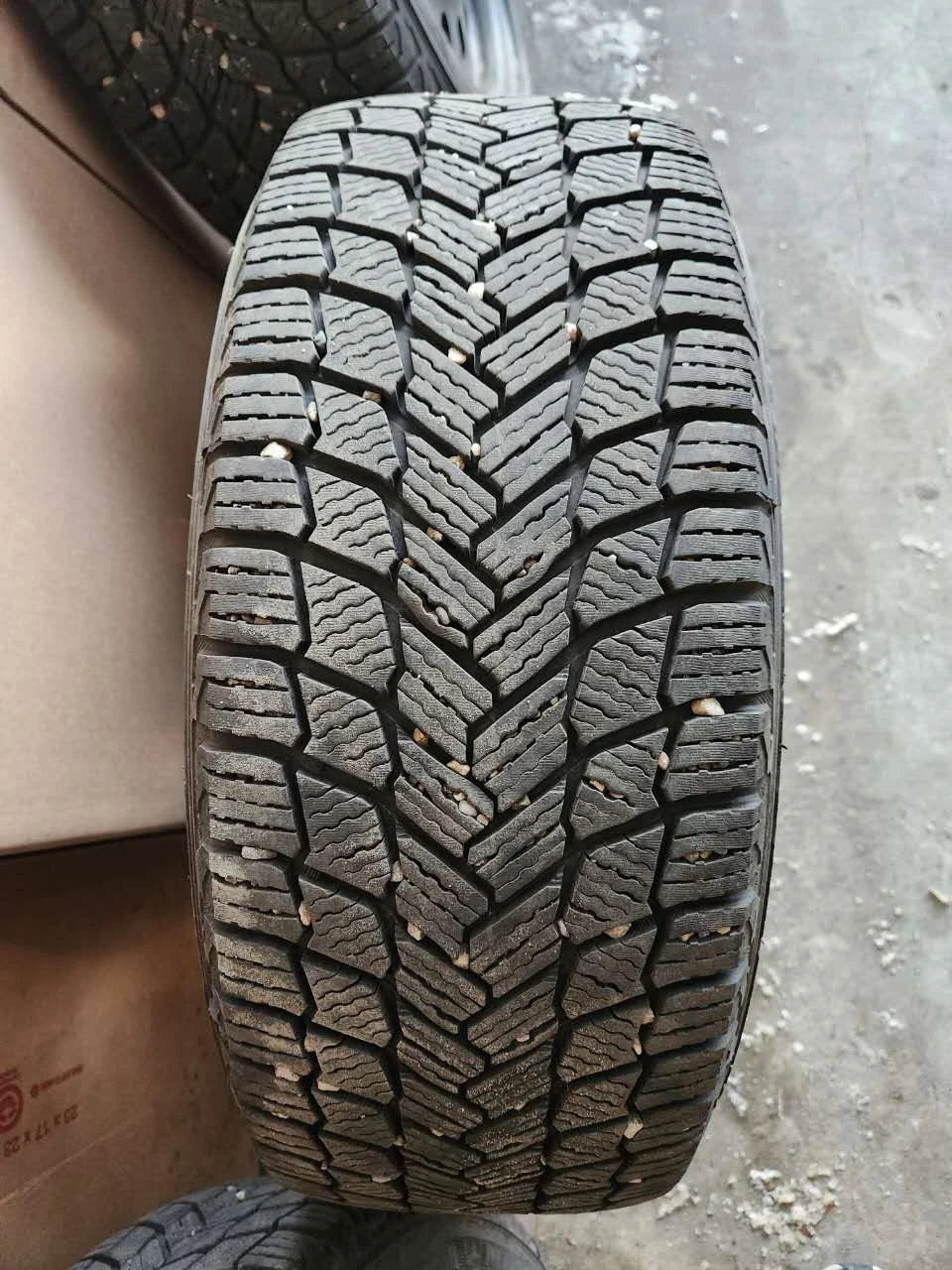 Set of 4 Michelin X-Ice Snow Tires with Rims - photo 2