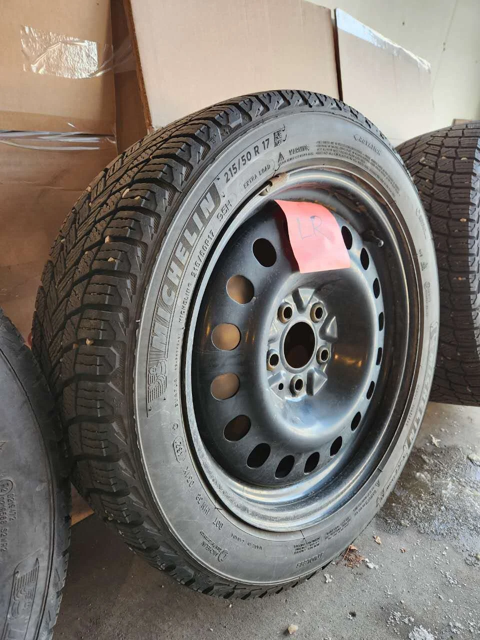 Set of 4 Michelin X-Ice Snow Tires with Rims - photo 3