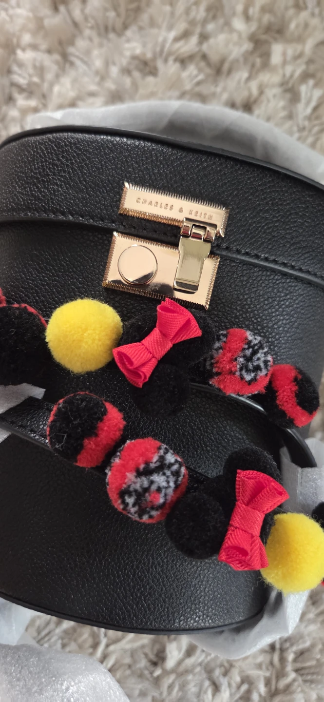 Charles & Keith Disney Bucket Bag - photo 2