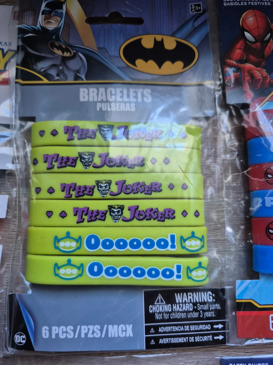 Character Bracelet Assortment Bundle New Kids Party Favor - photo 4