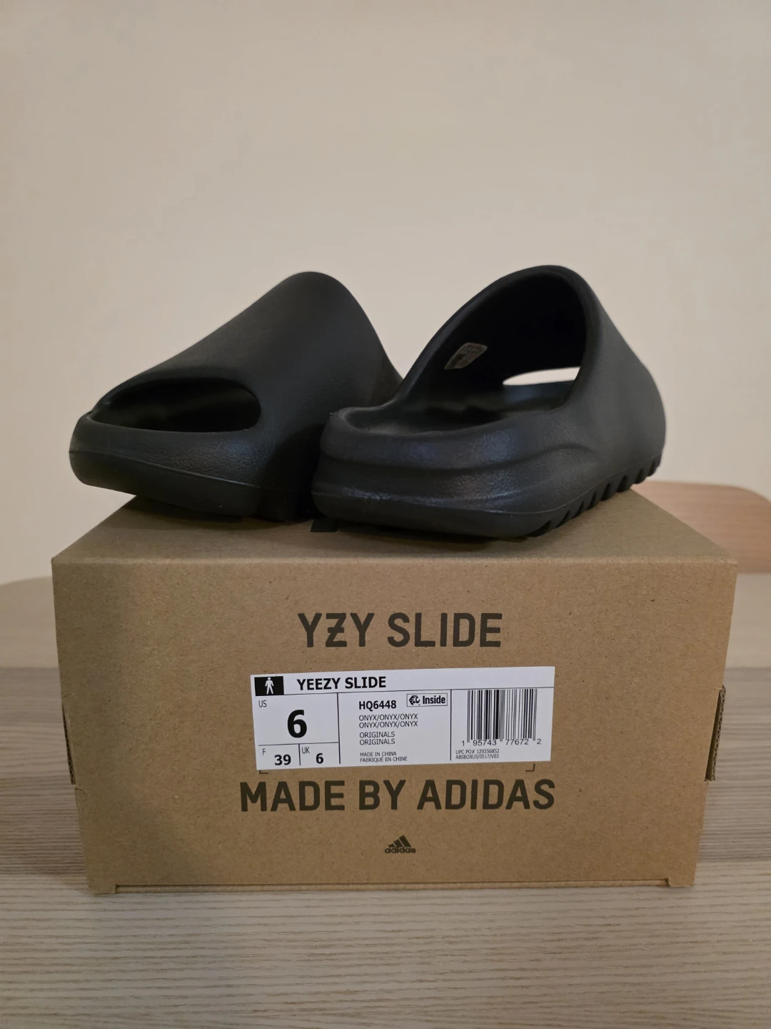 Adidas Yeezy Slide Onyx Size 6 - photo 2