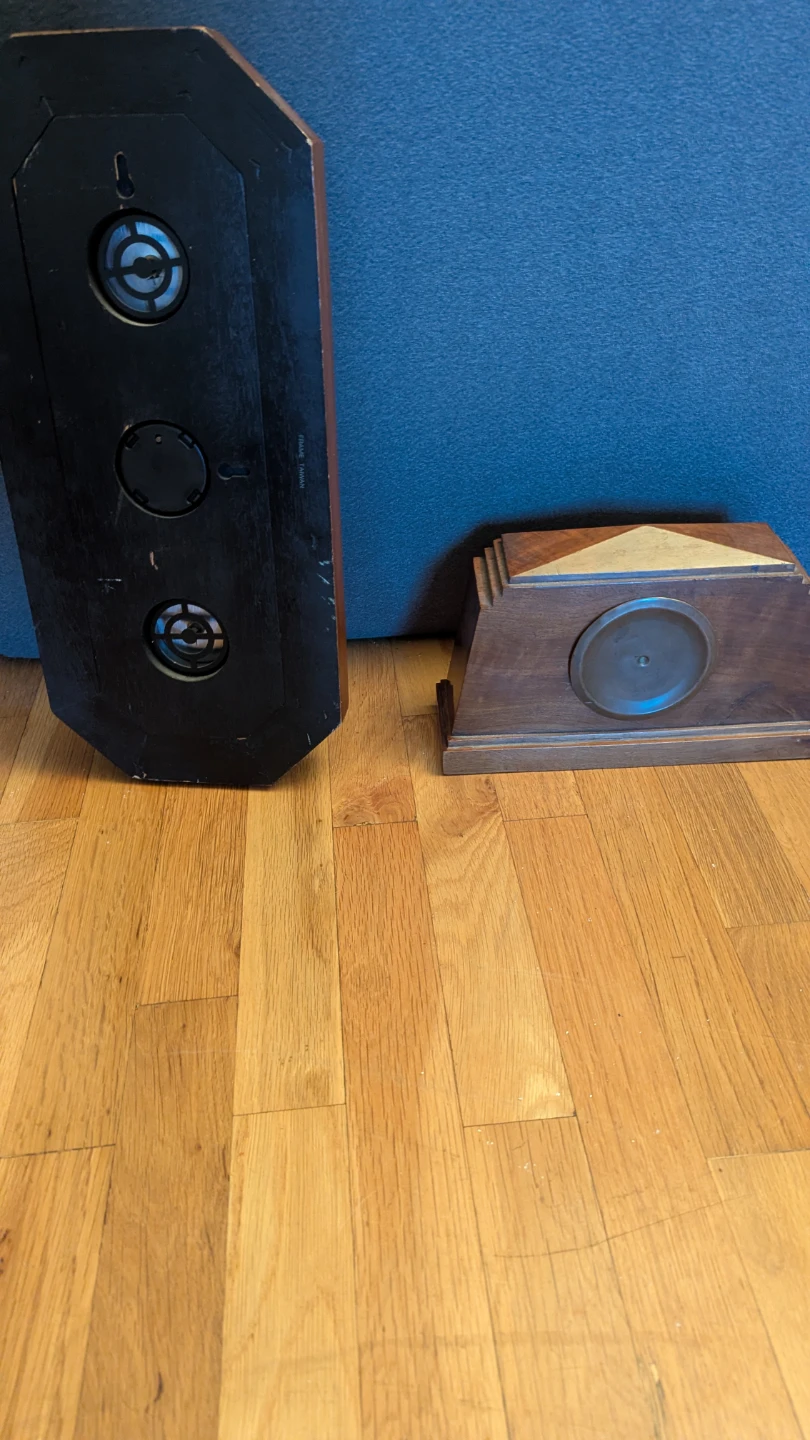 Springfield Weather Station and Vintage Wooden Desk Clock - photo 2