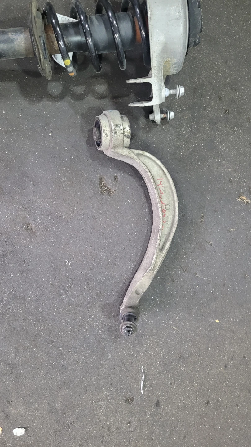 Audi Q5 Suspension Strut and Control Arm - photo 4