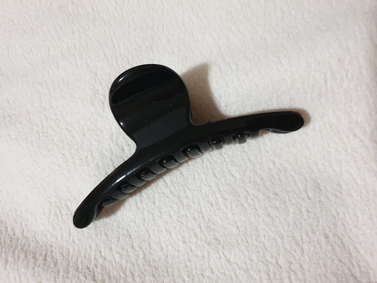Black Hair Claw Clip