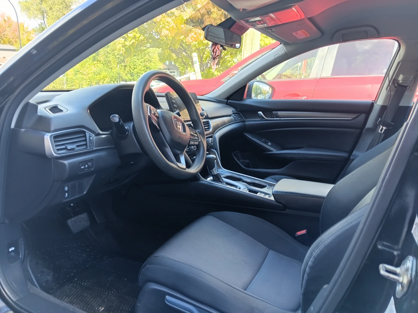 2018 Honda Accord - photo 4