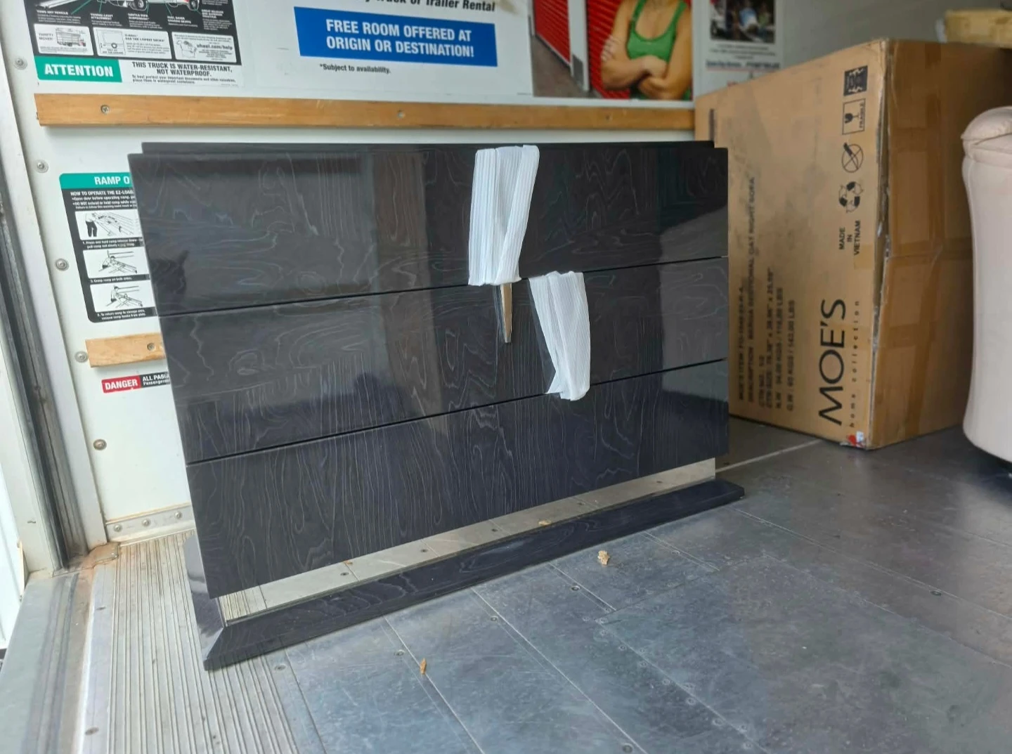 Brand New 3-Drawer Dresser - photo 3