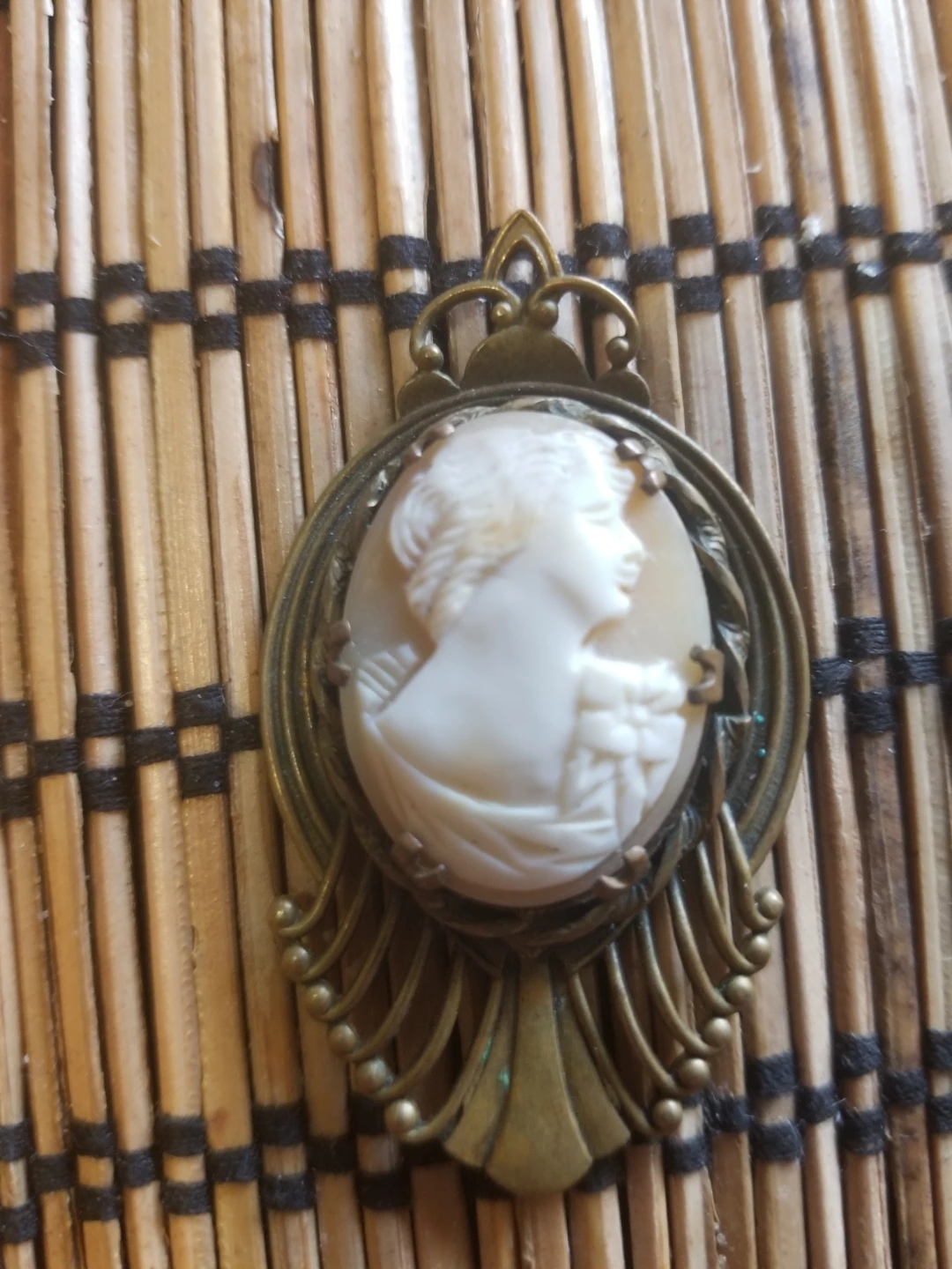 Vintage Cameo