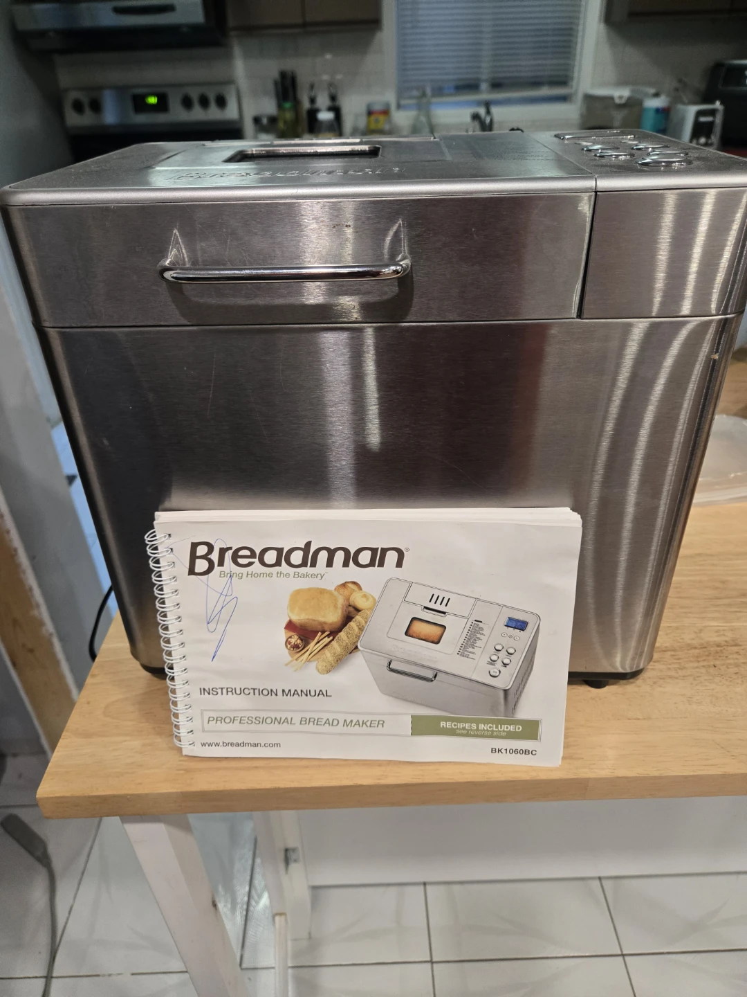 Breadman Professional Bread Maker BK1060BC