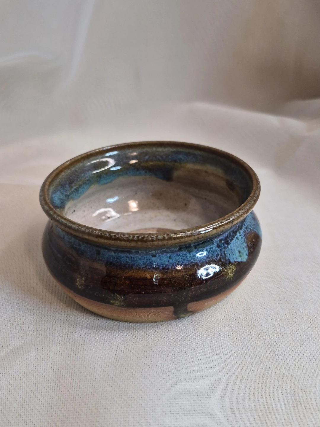 Beautiful Studio Art Pottery 3 1/4" x 1 1/2" Trinket etc Dish