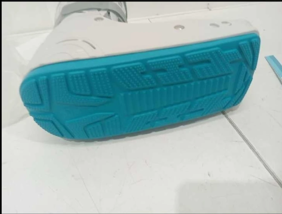 Inflatable Walking Boot/Air Cast - Size M - photo 2