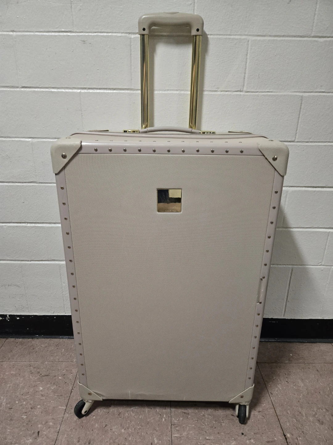 Champagne Gold 30" Extra-Large Hardside Spinner Suitcase
