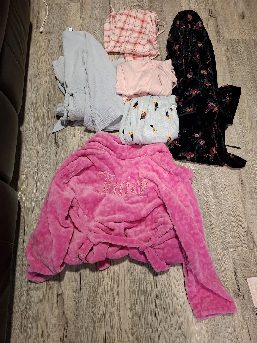 Women's clothing bundle - photo 5