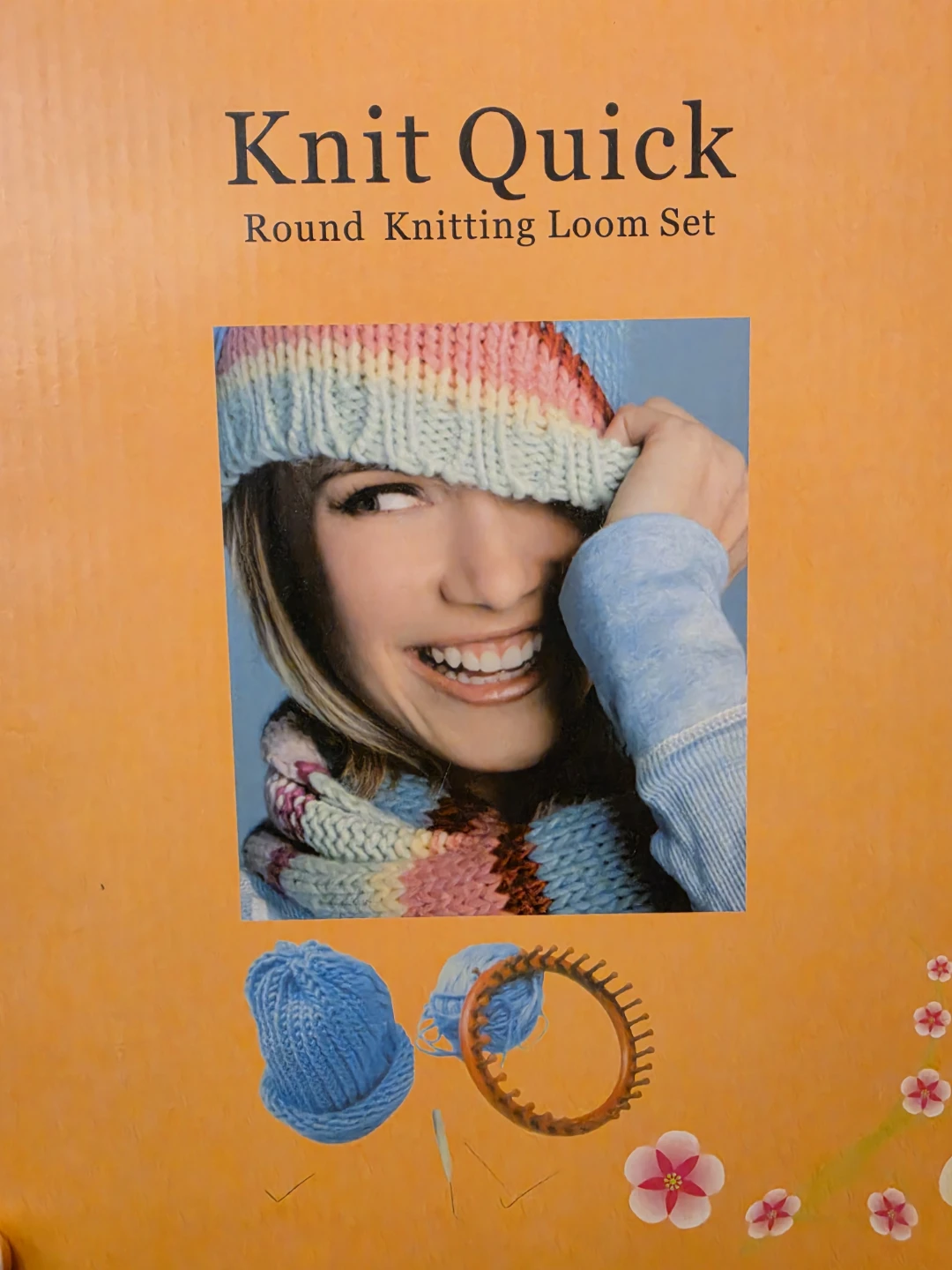 Knit Quick Round Knitting Loom & Pompom Set