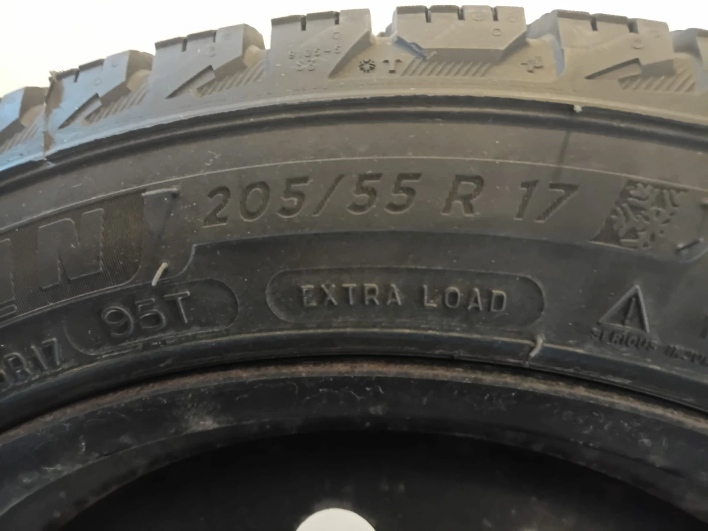 Michelin 205/55 R17 Winter Tire on Steel Rim - photo 4
