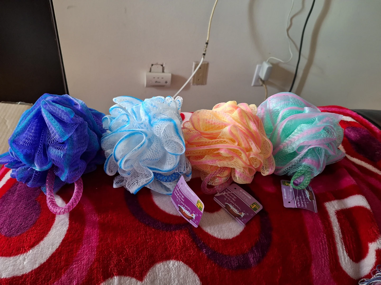 Set of 4 Colorful Bath Ruffle Sponges