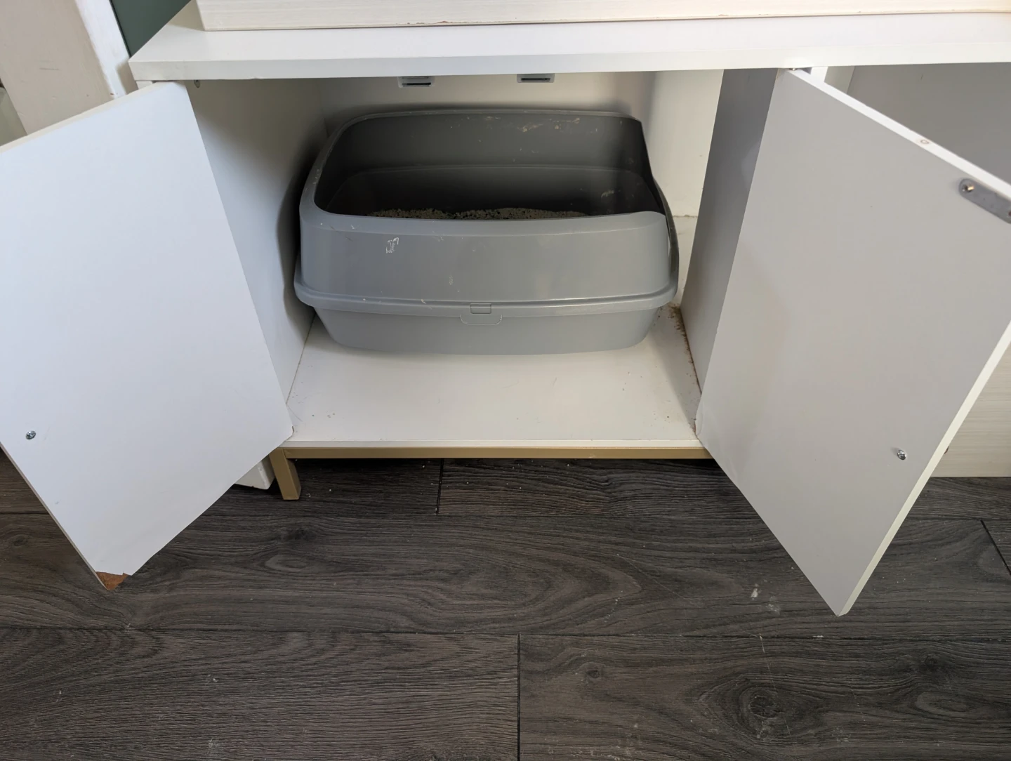 White Pet Litter Box Enclosure Cabinet - photo 2
