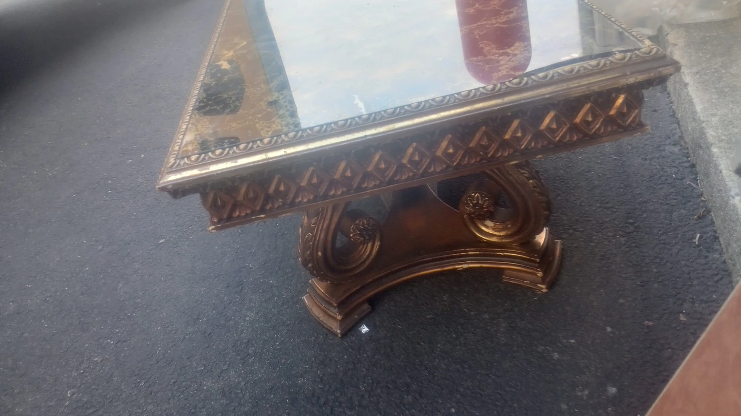 Vintage Ornate Coffee Table - photo 3