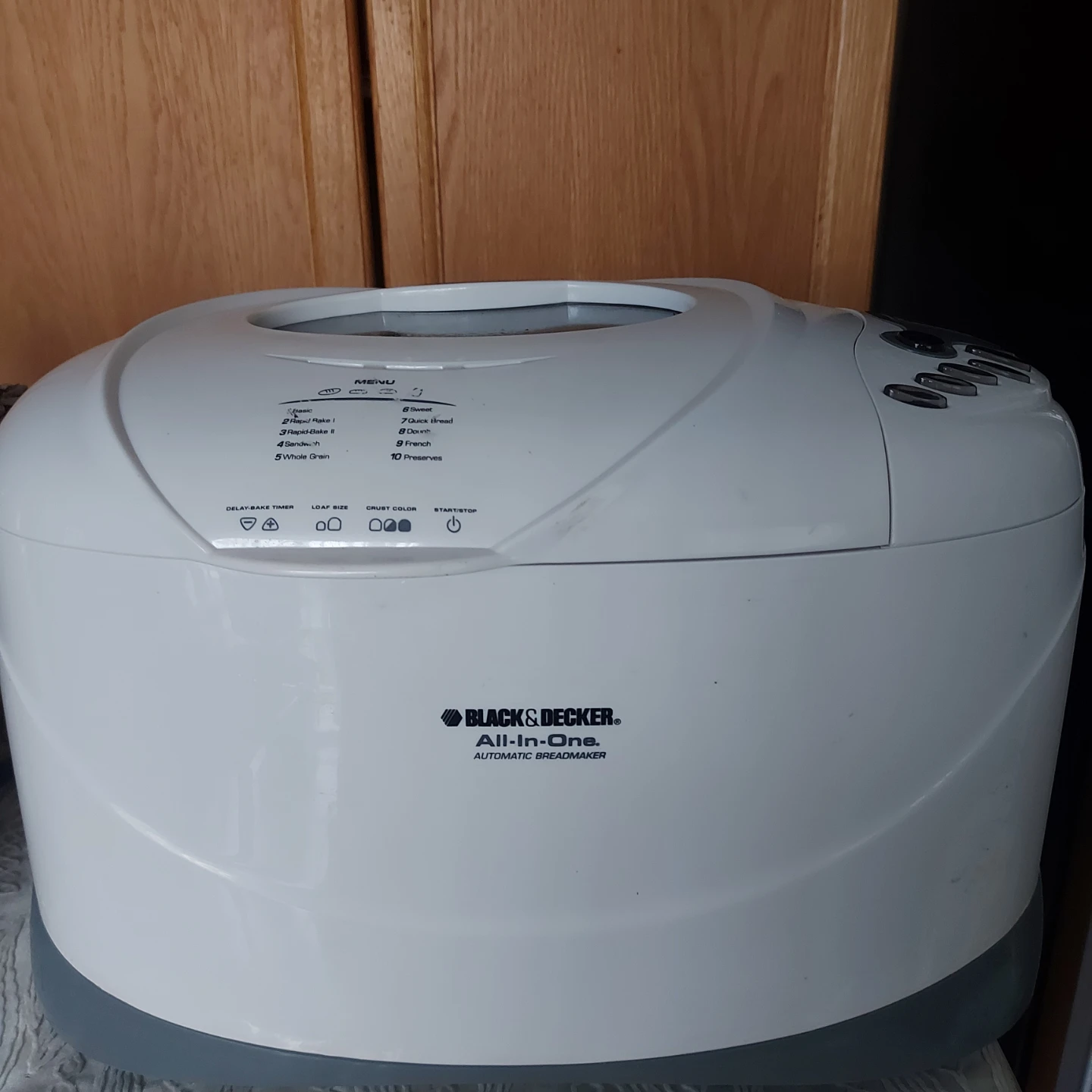 Black & Decker All-In-One Automatic Breadmaker