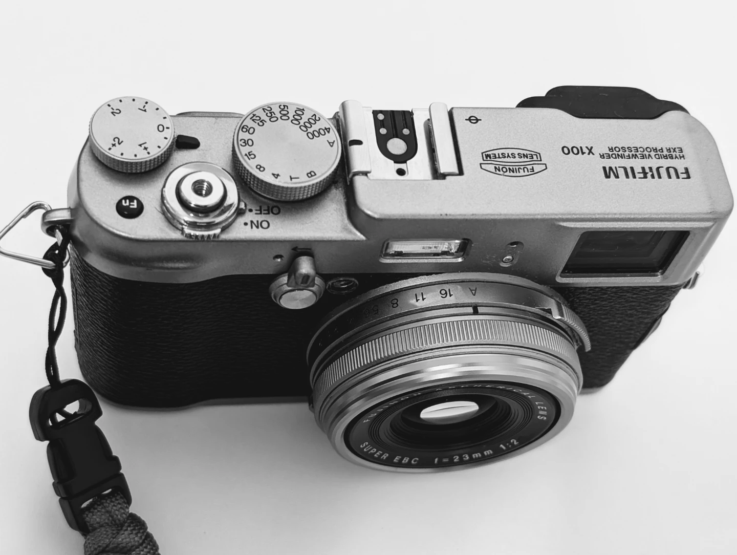 Fujifilm X100 Digital Camera - photo 4
