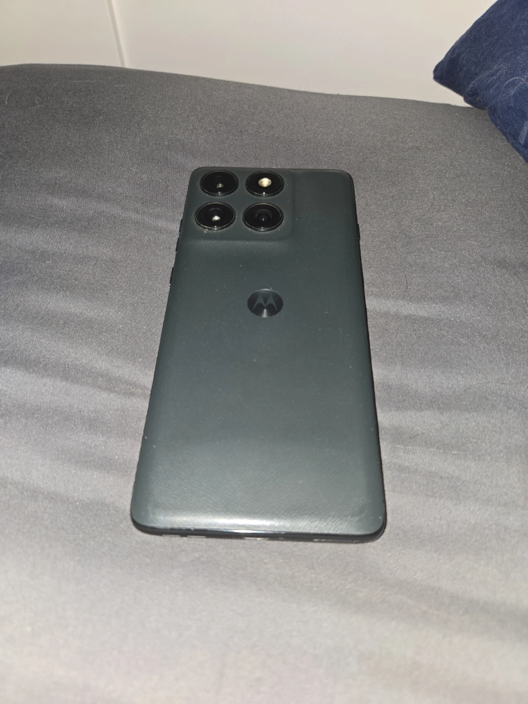 Motorola Edge 2025 - photo 3