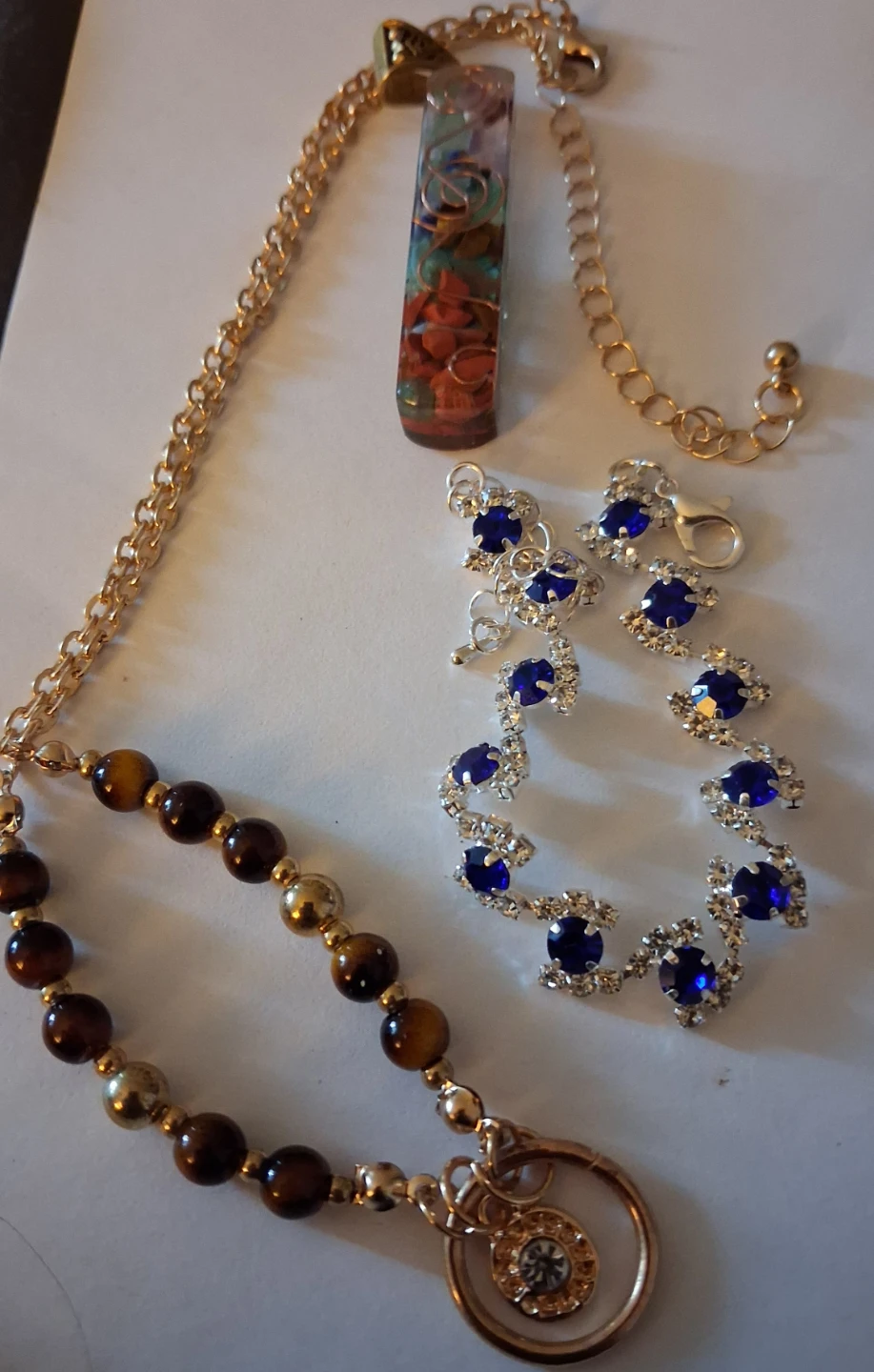 Jewellery Set: Resin Pendant and Blue Crystal Bracelet - photo 5