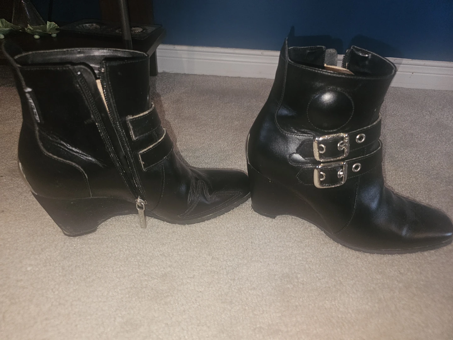 Womans Motorcycle ICON size 7 boots