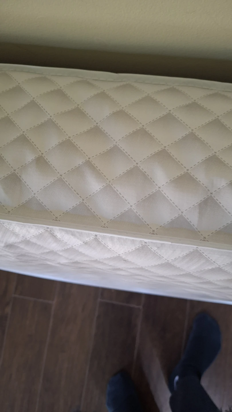 Bed - photo 2