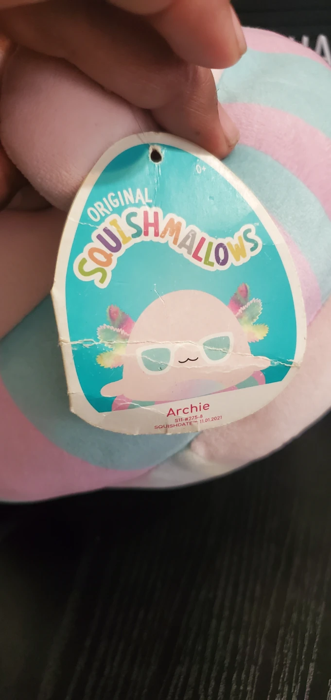 Squishmallows Archie Axolotl Plush - photo 2