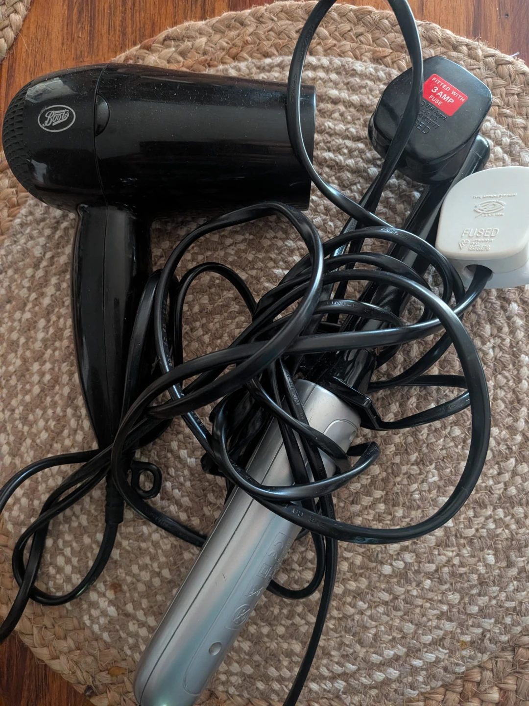 Boots Hair Dryer & Vidal Sassoon Curling iron UK plugs