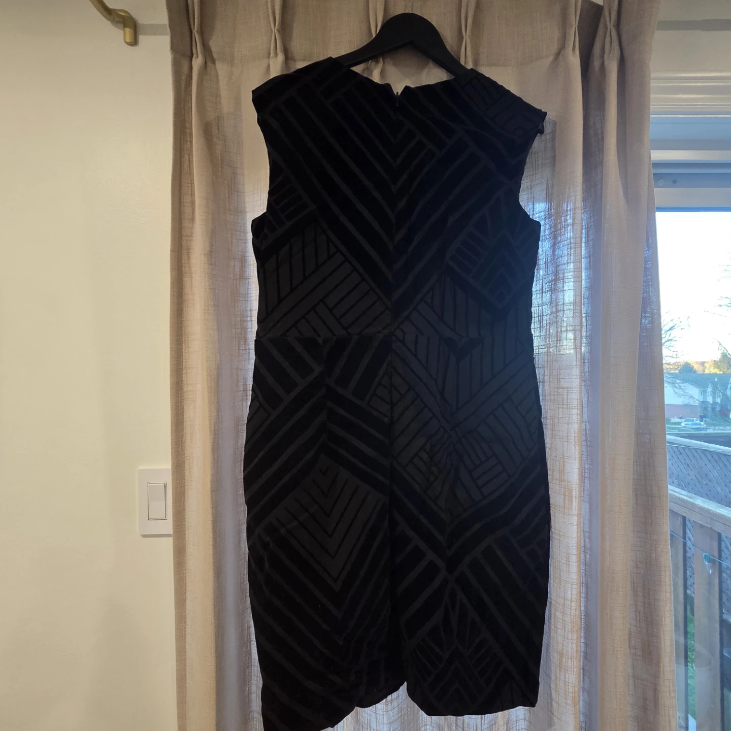 Le Chateau Black Geometric Dress XXL - photo 2