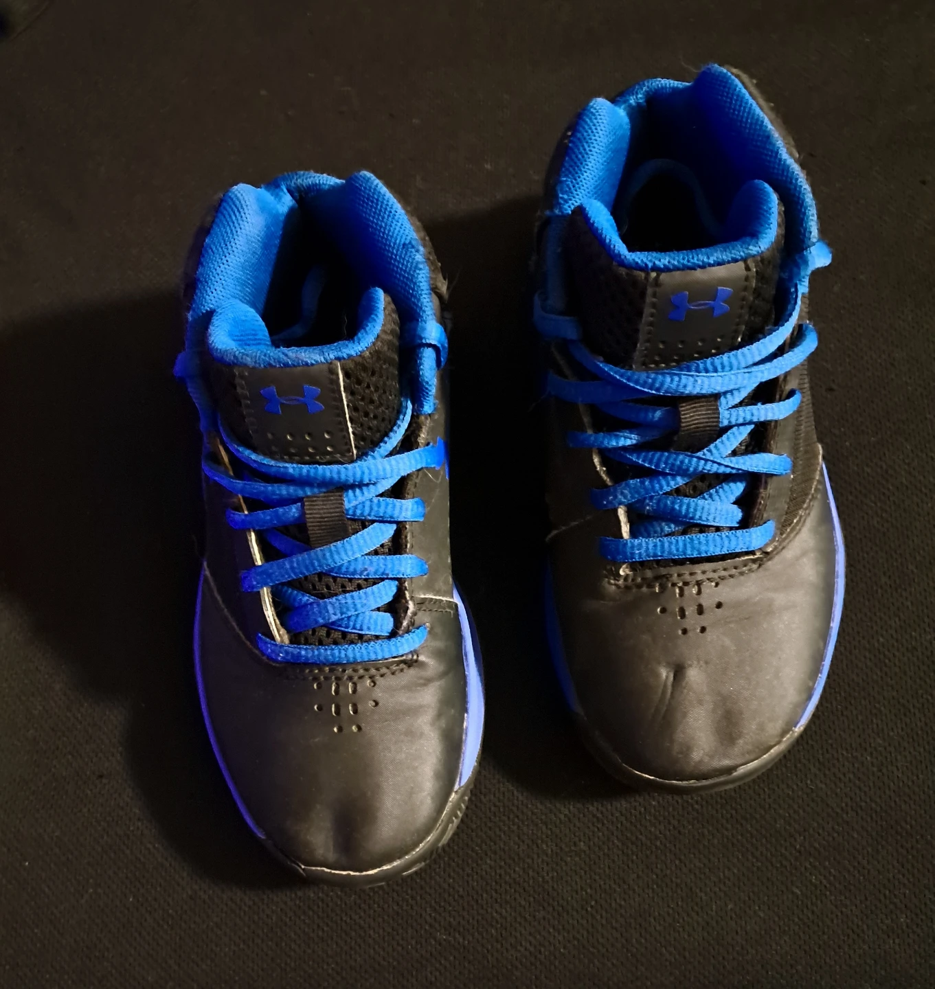 Under Armour Youth Basketball Shoes - photo 3