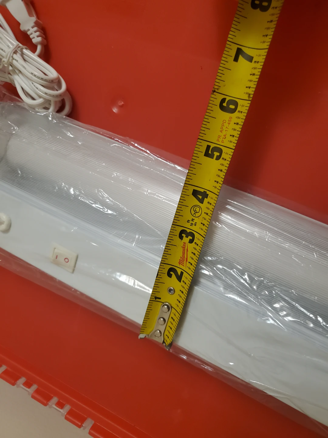 Globe Multipurpose Fluorescent Fixture 18 inch - photo 4