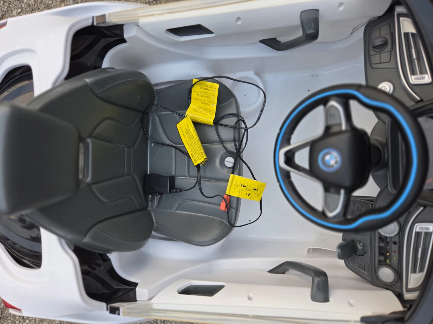 BMW i8 Concept Spyder Kids Ride-On Car - photo 4