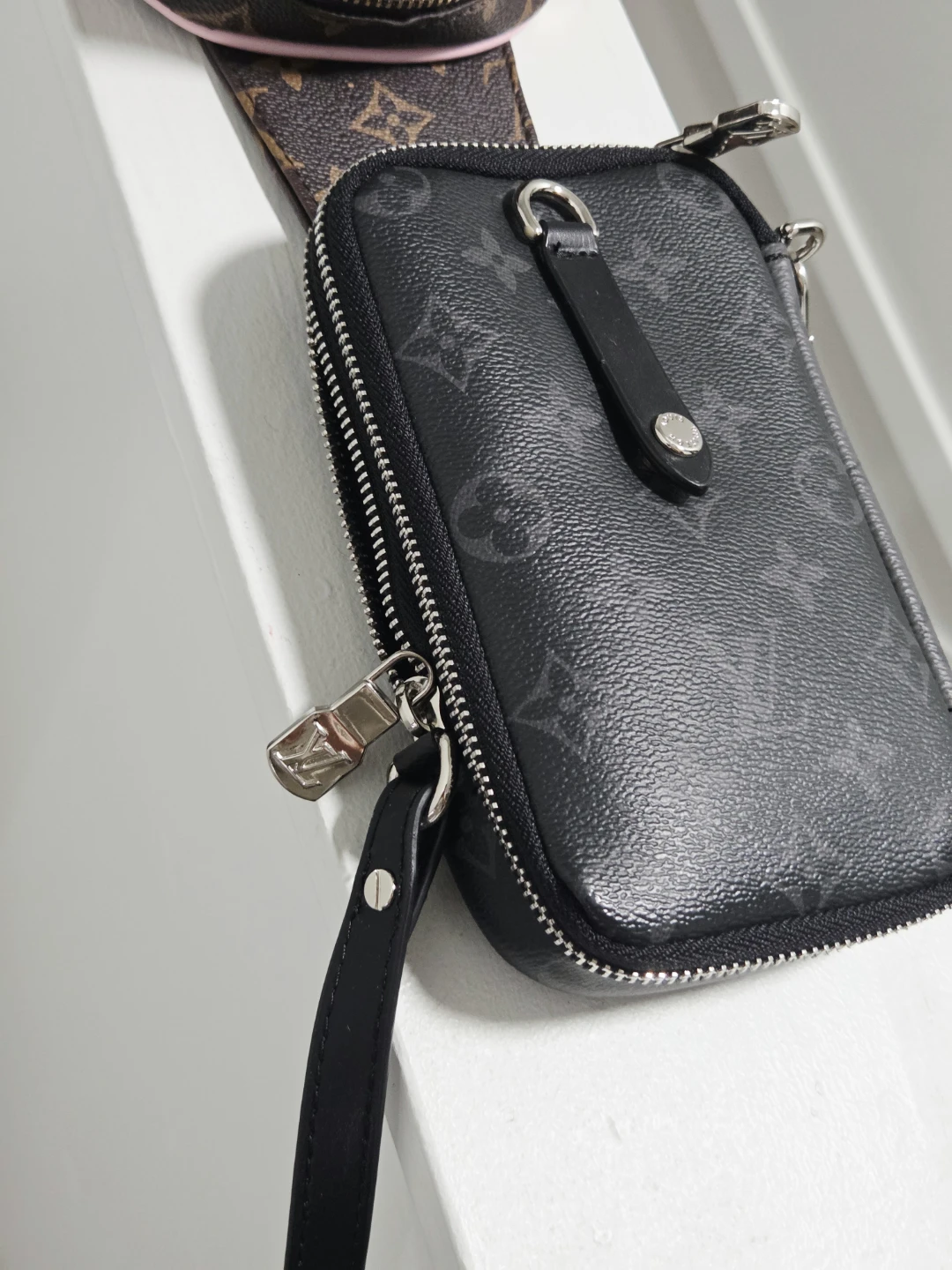 Louis Vuitton Monogram Eclipse Clutch - photo 5