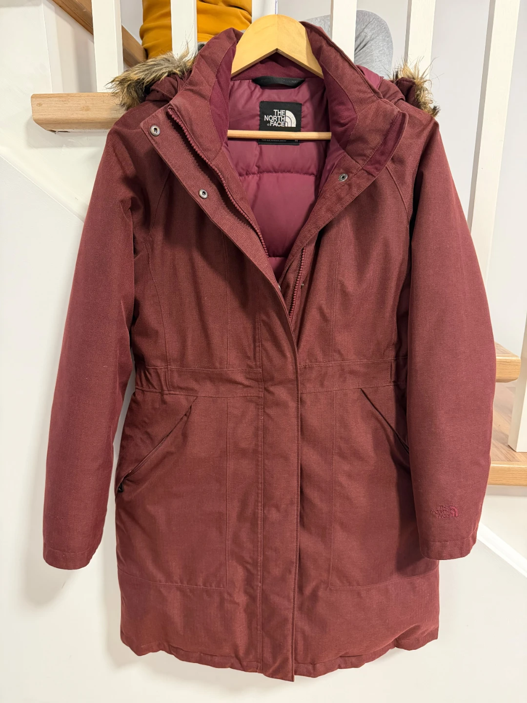 Women’s Medium North Face Arctic Parka in red - Winter Jacket