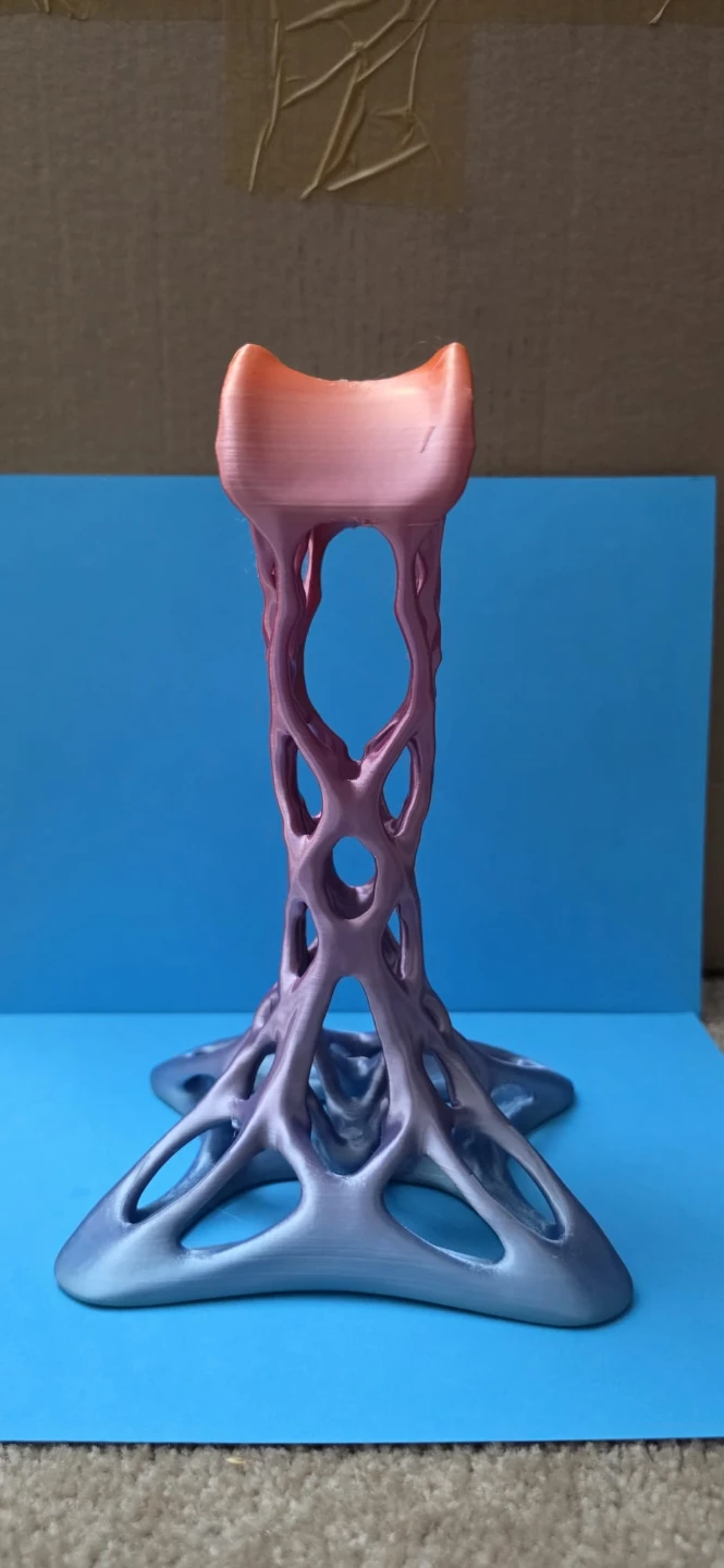 3D Printed Gradient Headphone Stand - photo 2