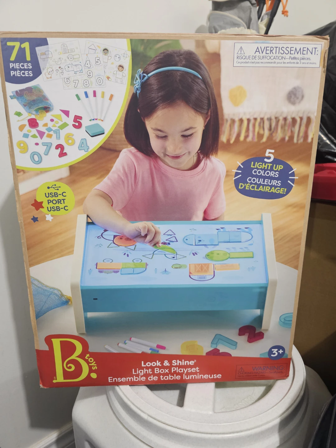 B. toys Look & Shine Light Box Playset