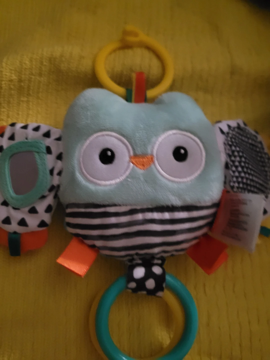 Infantino Flutter & Jitter Pal - Owl activity toy