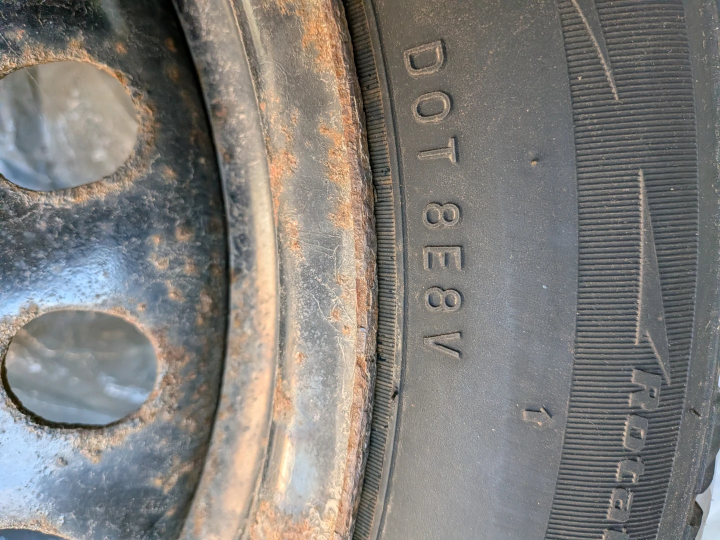 Winter tires with rims - photo 5