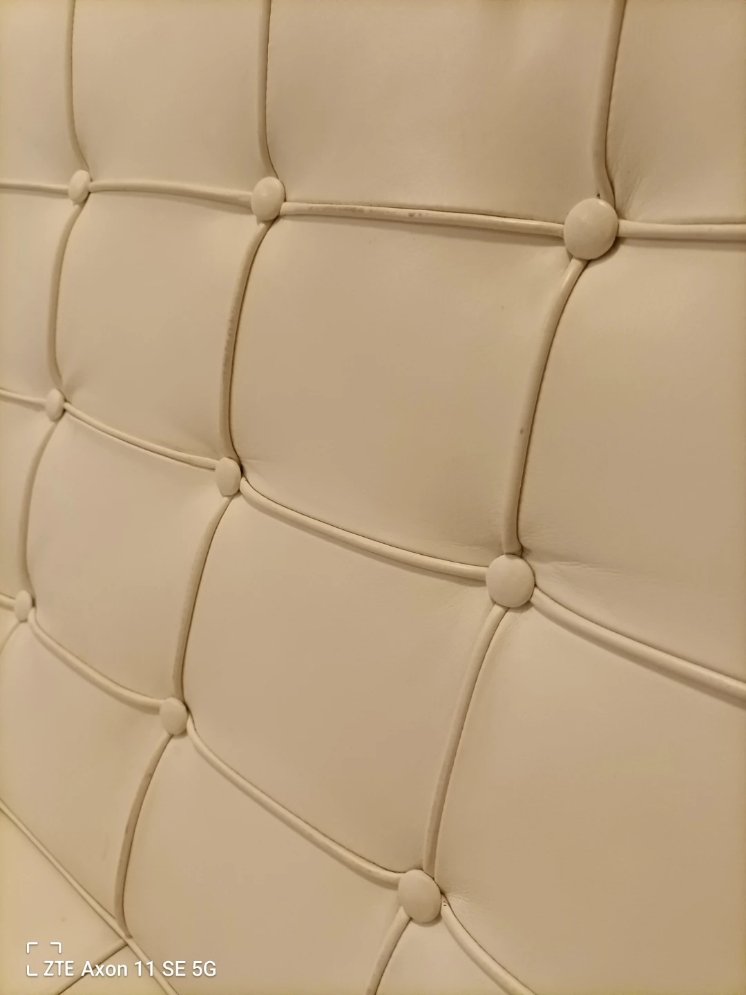 White leather Barcelona chair Italy - photo 2